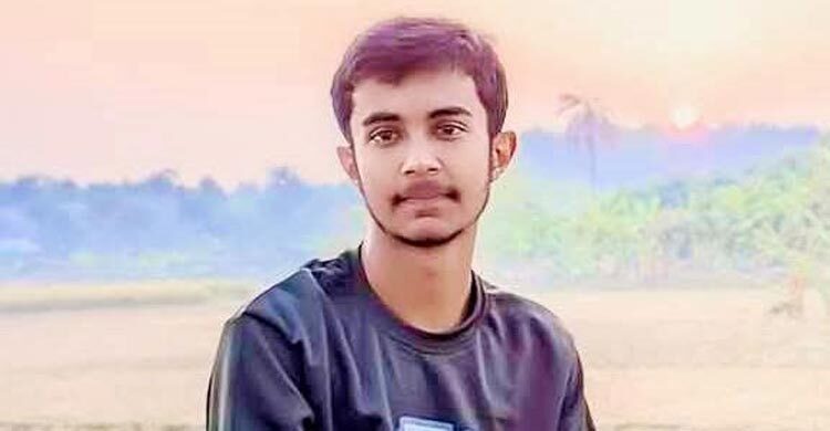 থার্টিফার্স্ট উদযাপনের সময় ছাদ থেকে পড়ে স্কুলছাত্রের মৃত্যু