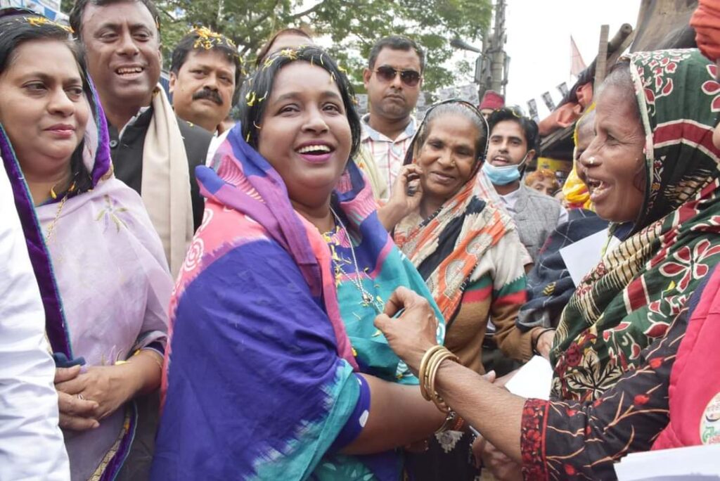সিদ্ধিরগঞ্জে রিকশাচালক তুহিন হত্যা মামলায় রিমান্ডে আইভী