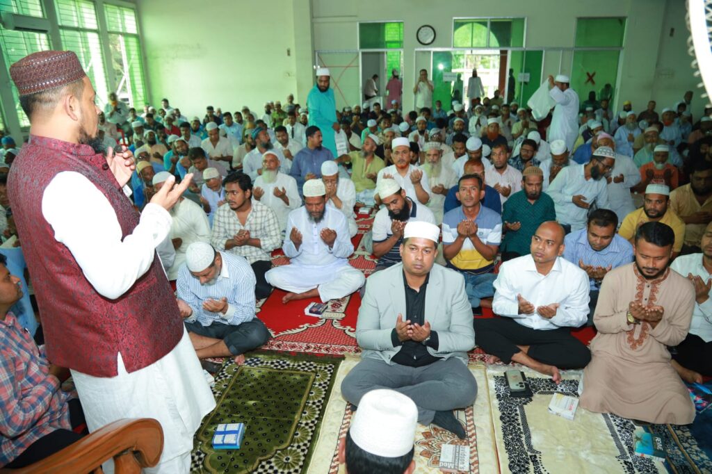 নারায়ণগঞ্জে জুলাই শহীদ দিবস উপলক্ষে মিলাদ মাহফিল ও দোয়া