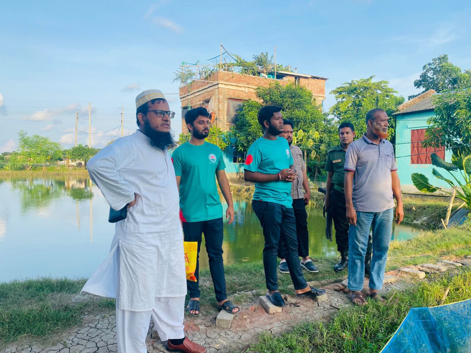 সাতক্ষীরায় জলাবদ্ধতা নিরসনে সমন্বিত অভিযান: প্রশাসন ও তরুণদের একসাথে পথচলা