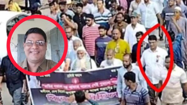 তালার সেই আলোচিত সমবায় কর্মকর্তা অজয় ঘোষ ফের এলাকায় ফিরতে চাইঃ জনমনে ক্ষোভ