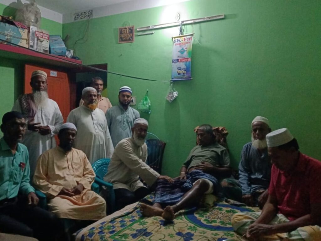 ব্রহ্মরাজপুর ইউনিয়ন জামায়াত নেতৃবৃন্দ অসুস্থ মহাসীন হোসেনের খোঁজখবর নিলেন
