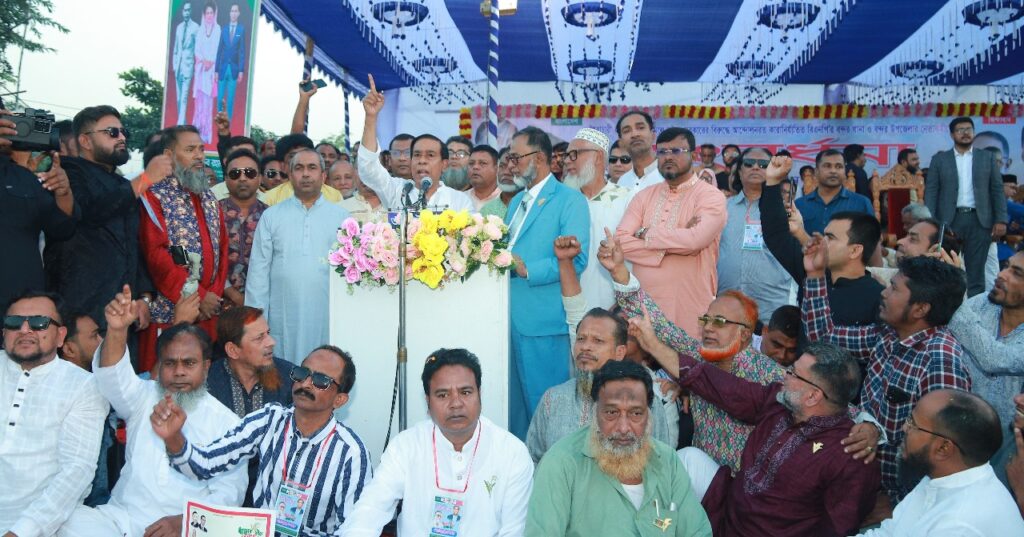 কেউ কেউ ফেসবুকে এগিয়ে আছে, আমরা মানুষের কাছে: মাসুদুজ্জামান