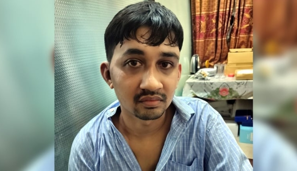 মারধরের পর ছাত্রলীগ কর্মীকে পুলিশে সোপর্দ