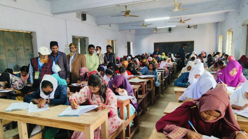 সাতক্ষীরা কিশোরকণ্ঠ মেধাবৃত্তি পরীক্ষায় দেড় হাজার শিক্ষার্থীর অংশগ্রহণ