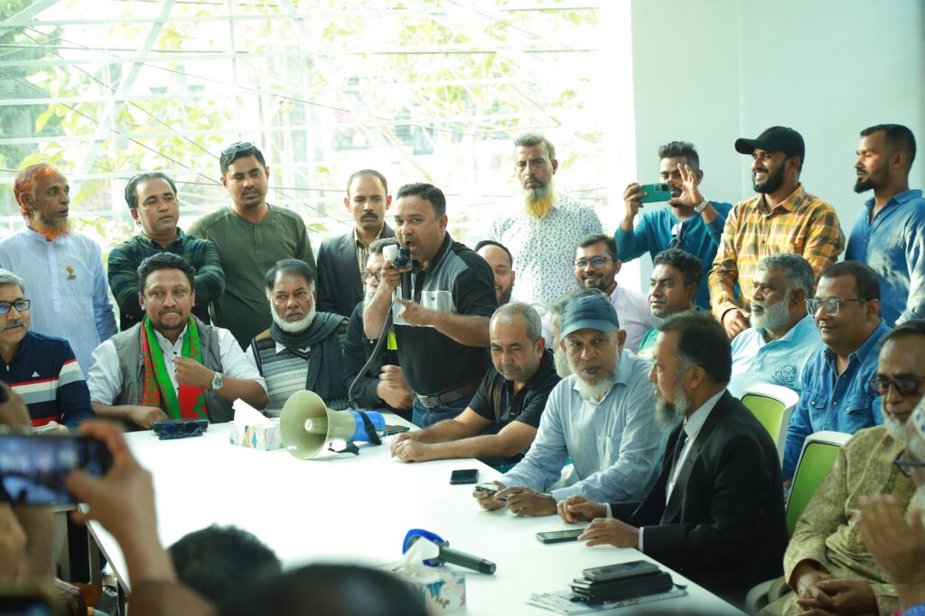 মাসুদ নির্বাচন না করলে ধর্মঘট করার ঘোষণা রানার