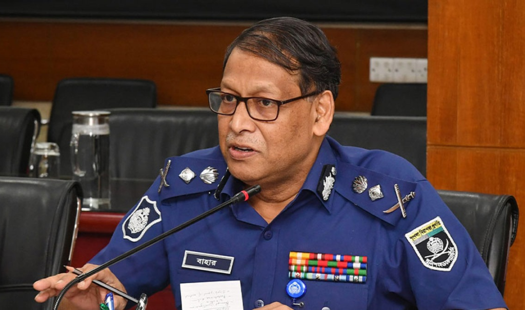 আইজিপি বাহারুলের বরখাস্ত চেয়ে প্রধান উপদেষ্টার কাছে চিঠি