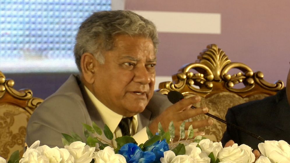 চট্টগ্রাম বন্দরের আশেপাশে মাফিয়াচক্র আছে: উপদেষ্টা সাখাওয়াত