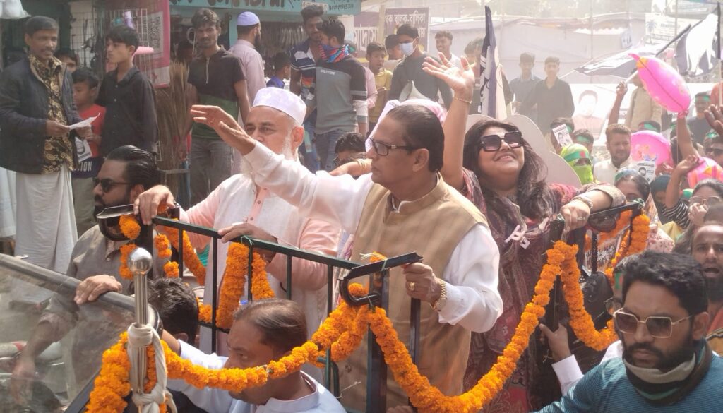 মোহাম্মদ আলীর শেষ মুহূর্তের প্রচারণায় উত্তাল জনপদ পাগলায় হাতি মার্কার অপ্রতিরোধ্য গণস্রোত