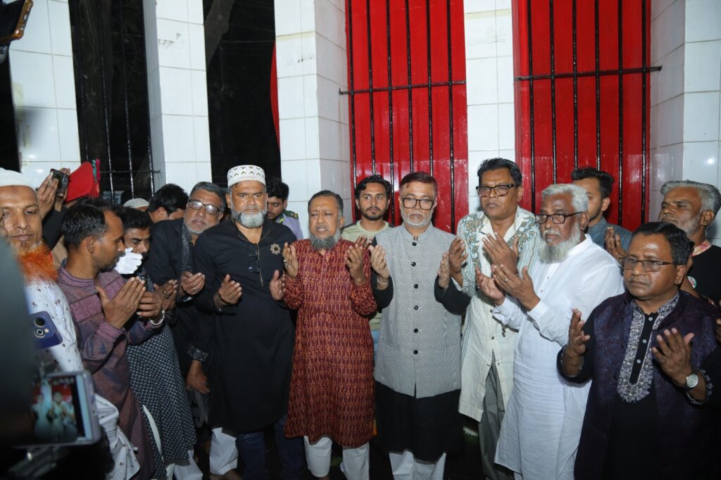 ভাষা শহীদদের প্রতি মহানগর বিএনপির শ্রদ্ধা