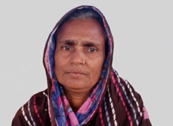 বিধবা ও পঙ্গু হোসনে আরা বেগম: ১৫ বছর ধরে সরকারি সহায়তা থেকে বঞ্চিত