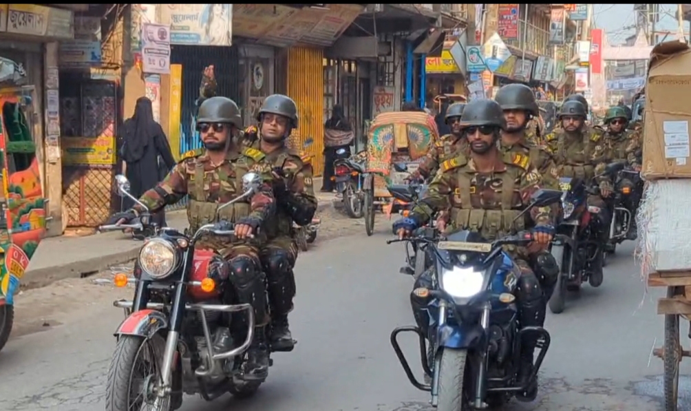 নির্বাচনী নিরাপত্তায় কাপাসিয়ায় সেনা টহল জোরদার