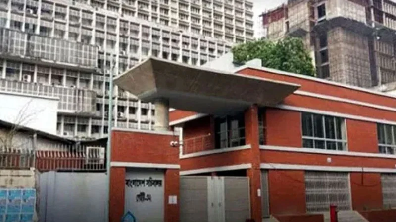 প্রশাসনে বদলি পদায়ন ও নিয়োগ নিয়ে তালগোল