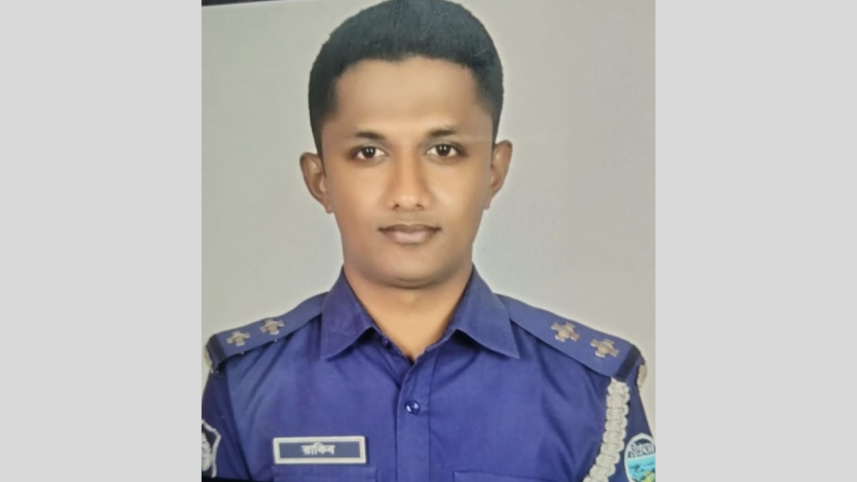 ২৩ দিন পর পাওয়া গেল কলাবাগান থানার নিখোঁজ এসআই রাকিবুলকে