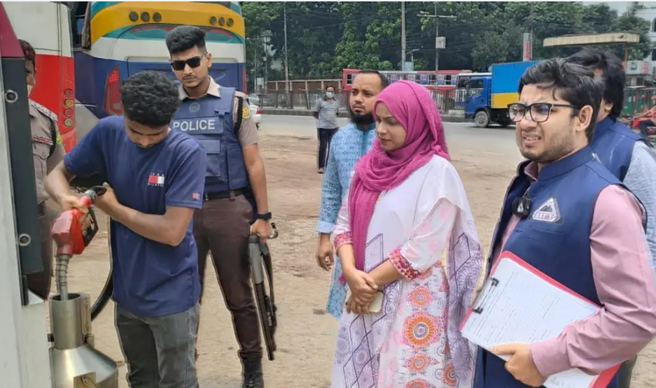 পেট্রোল পাম্পে ভয়াবহ জালিয়াতি, ১০ লিটারে এক লিটার চুরি