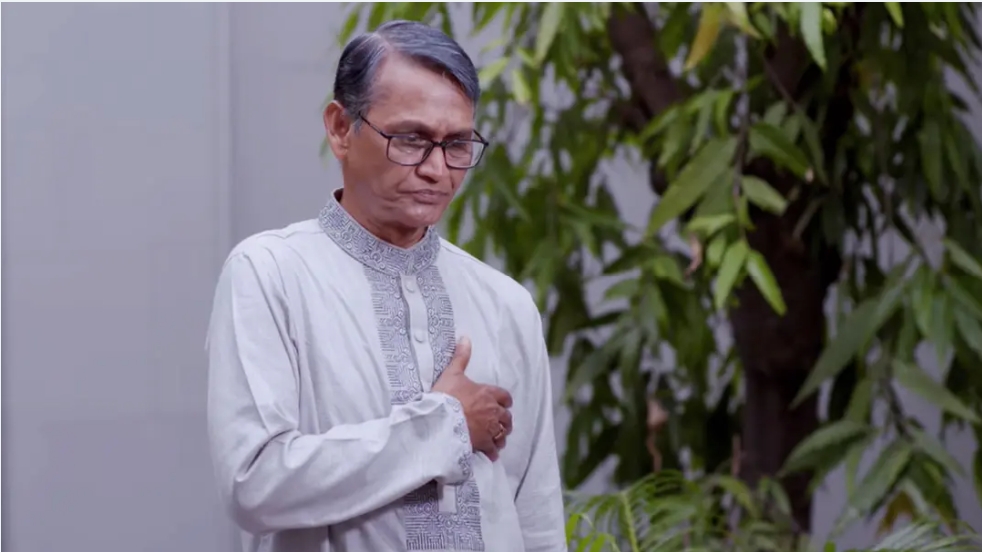 সন্তানের অবহেলা আর না বলা গল্প নিয়ে ‘বাবার ডায়েরি’