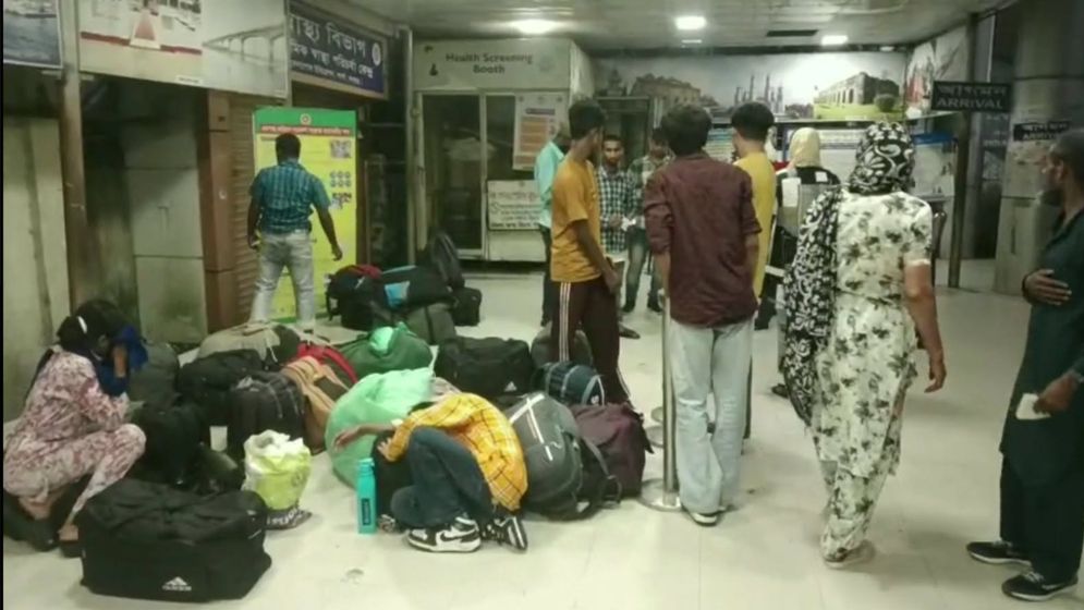 ভারতে পাচার হওয়া ১৪ বাংলাদেশিকে বেনাপোলে বন্দরে ফেরত