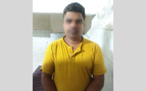 প্রাণিসম্পদ প্রতিমন্ত্রী টুকুর আত্মীয় পরিচয়ে পুলিশে চাকরির টোপ,৮ লাখ টাকা হাতিয়ে প্রতারক গ্রেফতার