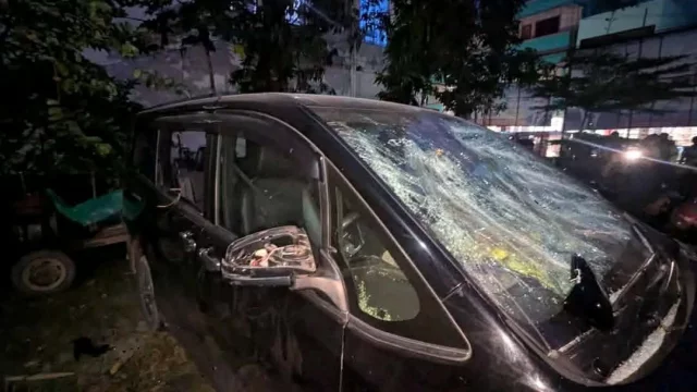 জামালপুরে বিএনপির দুই পক্ষের সংঘর্ষে এমপির গাড়ি ভাঙচুর