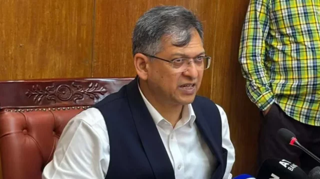 ‘রাষ্ট্রপতির বিরুদ্ধে ফৌজদারির মামলা করা যায় না’
