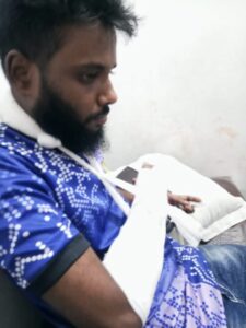 ইয়াবা বিক্রিতে বাধা দেওয়ায় তিন যুবককে পিটিয়ে জখমের অভিযোগ, থানায় লিখিত অভিযোগ