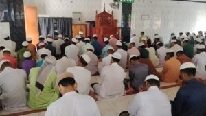 জুলাই-আগস্ট গণঅভ্যুত্থানের শহীদদের স্মরণে সাতক্ষীরা জেলা ছাত্রদলের দোয়া মাহফিল