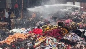 নারায়ণগঞ্জে ঝুটের গোডাউনে আগুন