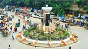 বগুড়ায় স্টেশন মাস্টারসহ কর্মকর্তাদের ওপর বিএনপি নেতাকর্মীদের হামলা, ভাঙচুর