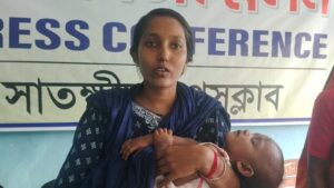 ‘আমার মেয়েটা বাবাকে আর কোনোদিন ডাকতে পারবে না’—স্বামী হত্যার বিচার চেয়ে সংবাদ সম্মেলনে কান্নায় ভেঙে পড়লেন স্ত্রী