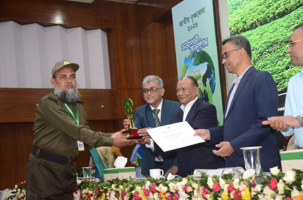 বৃক্ষরোপণে জাতীয় পুরস্কার, বন বিভাগ ক্যাটাগরিতে দ্বিতীয় সাতক্ষীরার মারুফ
