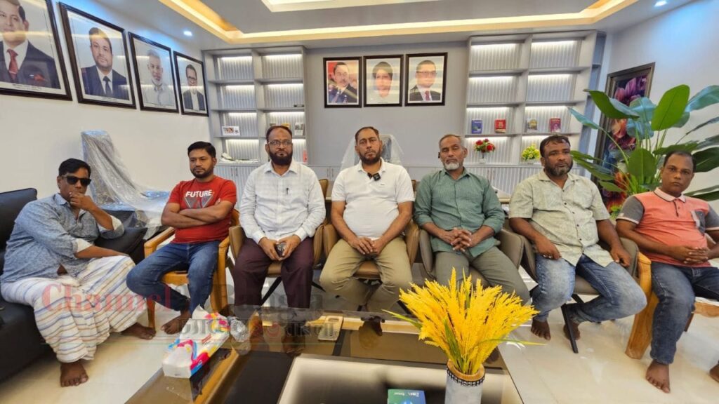 সিদ্ধিরগঞ্জে বিএনপি নেতা মনিরকে জড়িয়ে মিথ্যা সংবাদের প্রতিবাদ ও সংবাদ সম্মেলন