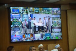 অবসরপ্রাপ্ত বেসরকারি শিক্ষক-কর্মচারীদের হাতে IBAS++ এর মাধ্যমে অর্থ প্রদান অনুষ্ঠানের উদ্বোধন করেন প্রধানমন্ত্রী তারেক রহমান