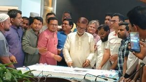 জন্মদিনে দলীয় নেতাকর্মী, আইনজীবী ও কর্মকর্তাদের ভালোবাসায় সিক্ত সাখাওয়াত