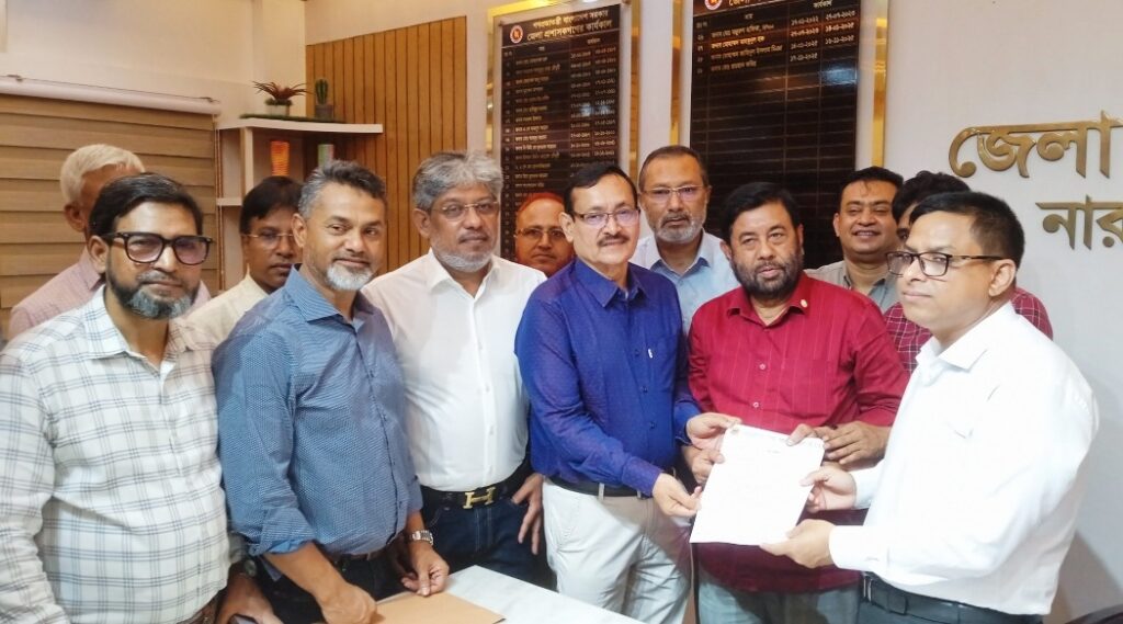 ডিসি ও তিতাস গ্যাস কর্তৃপক্ষকে নীট ডায়িং মালিকদের স্মারকলিপি