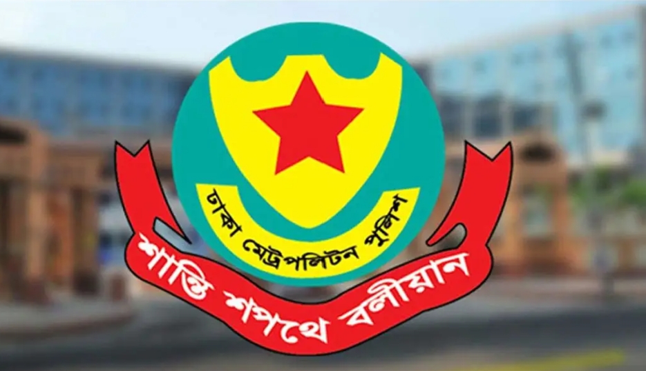 রাজধানীতে বিদেশি পিস্তল ও ২৫ মোবাইলসহ ছিনতাইকারী গ্রেপ্তার