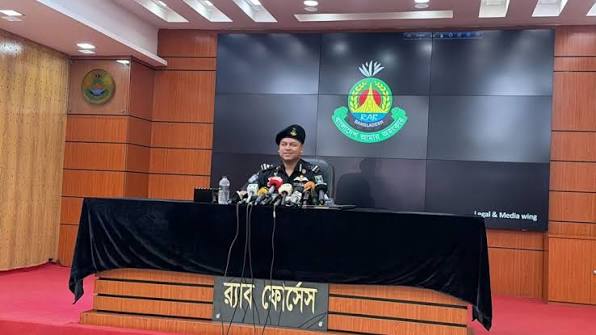১ কোটি ২১ লাখ টাকা ডাকাতির ঘটনায় মূল হোতাসহ গ্রেপ্তার ৩