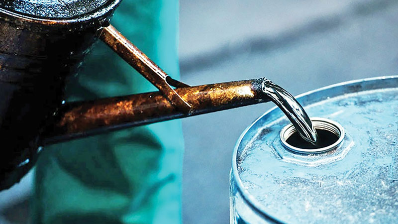 ফার্নেস অয়েলের দাম বাড়ল লিটারে প্রায় ১২ টাকা, রাত থেকেই কার্যকর