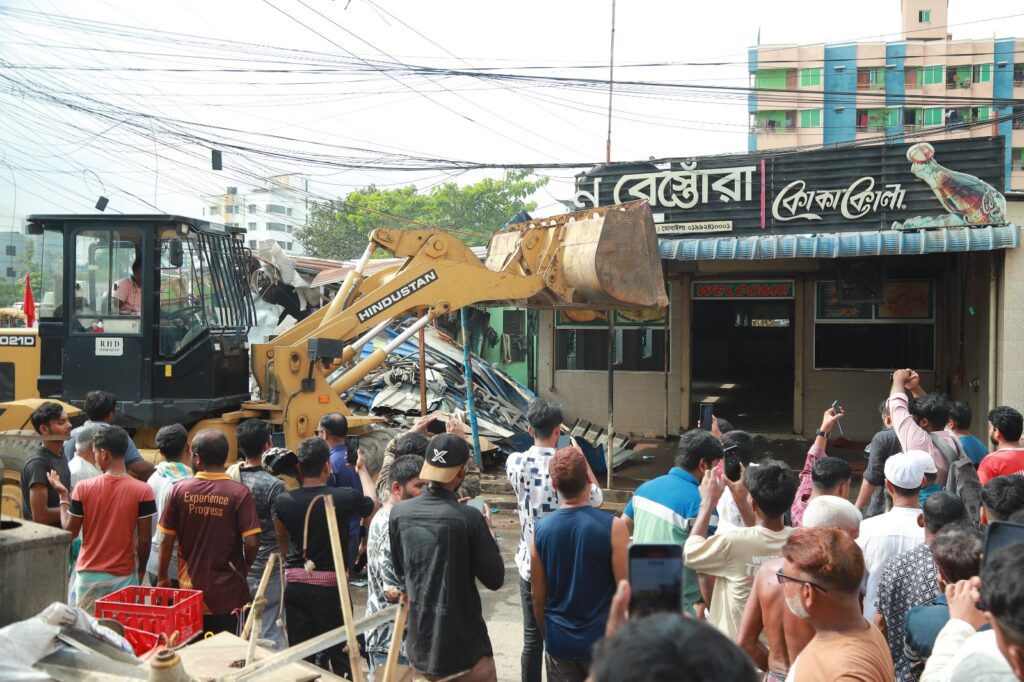 লিংক রোড অবৈধ দখলমুক্ত