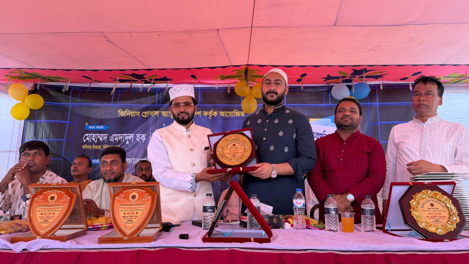 সিদ্ধিরগঞ্জে জিনিয়াস গ্লোবাল অ্যাডুকেশন গ্রুপের আয়োজিত গুণীজন সংবর্ধনা ও অভিভাবক সমাবেশ