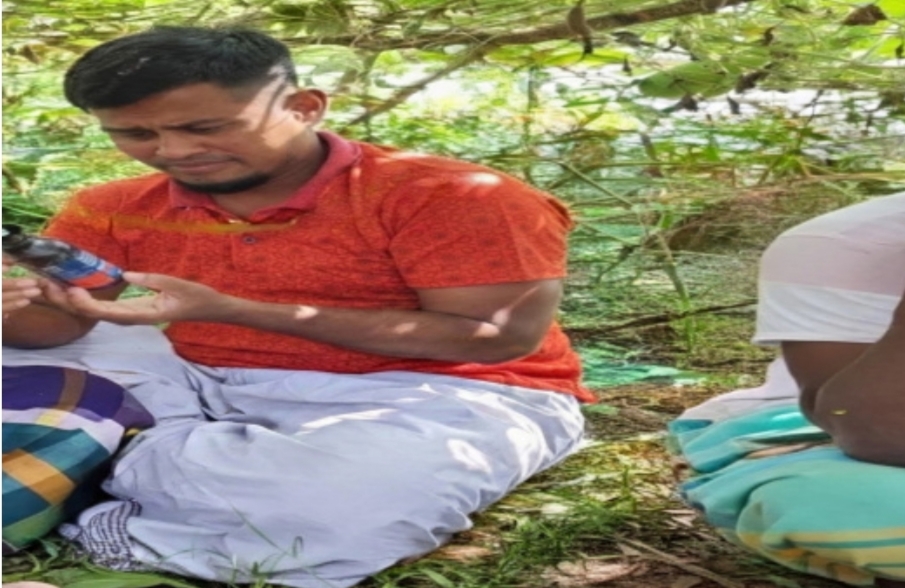 জামপুর ইউনিয়নের বিএনপি নেতার ভাইরাল ছবি