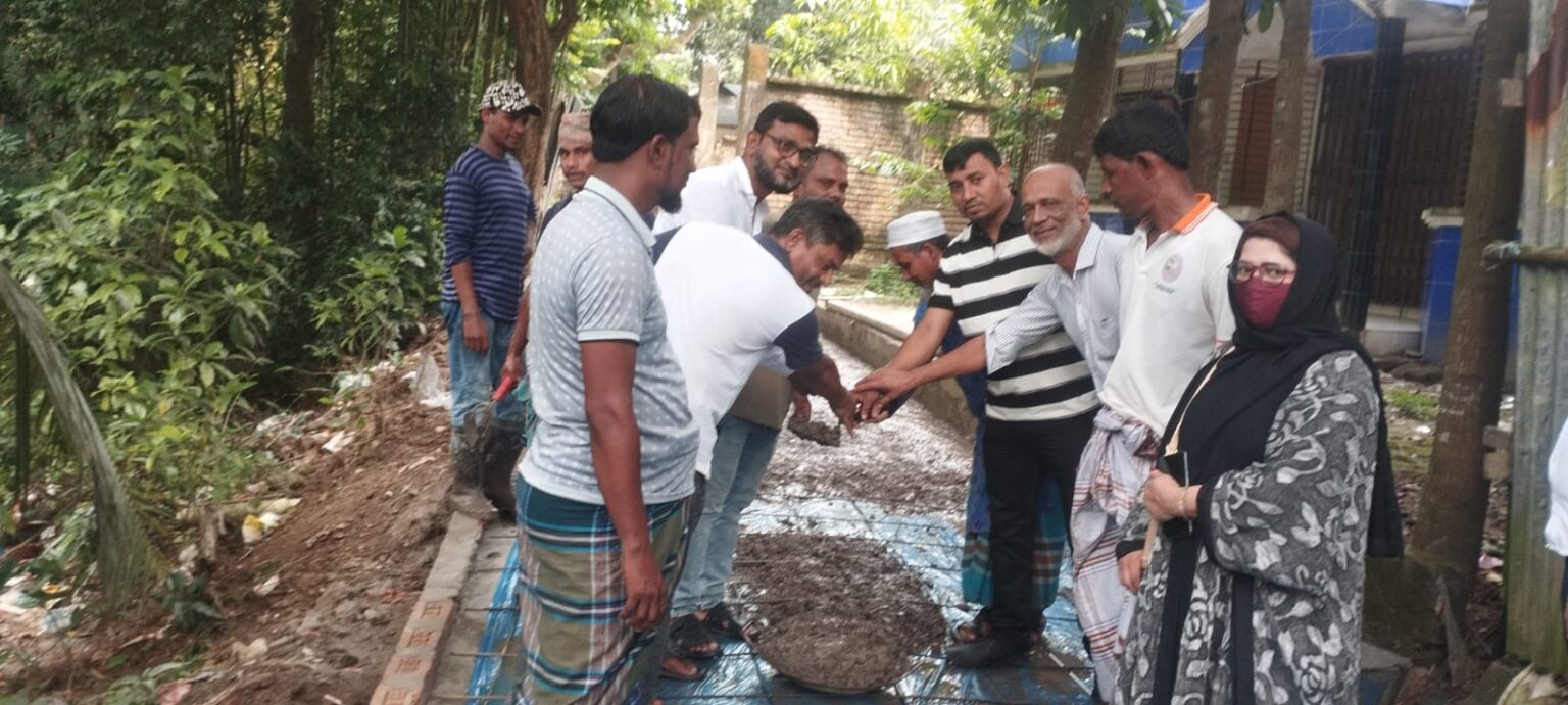সোনারগাঁয়ে জামপুরে ২নং ওয়ার্ডে উন্নয়ন কাজের উদ্বোধন