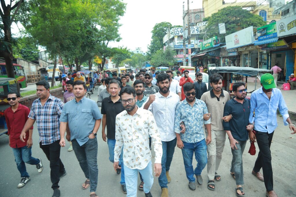 নারায়ণগঞ্জে পরিকল্পিত সন্ত্রাস-নাশকতার প্রতিবাদে ছাত্রদলের বিক্ষোভ