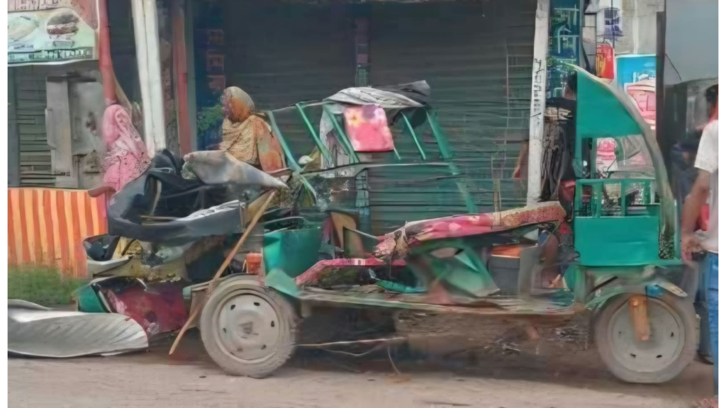 গাজীপুরে অটো-ট্রাকের মুখোমুখি সংঘর্ষে নিহত ৩, গুরুতর আহত ৩; ট্রাকচালক আটক