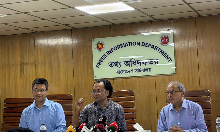 দুই বছরের মধ্যে গ্রাম ও শহরে নিরবচ্ছিন্ন বিদ্যুৎ সরবরাহ নিশ্চিত করবে সরকার: তথ্য উপদেষ্টা
