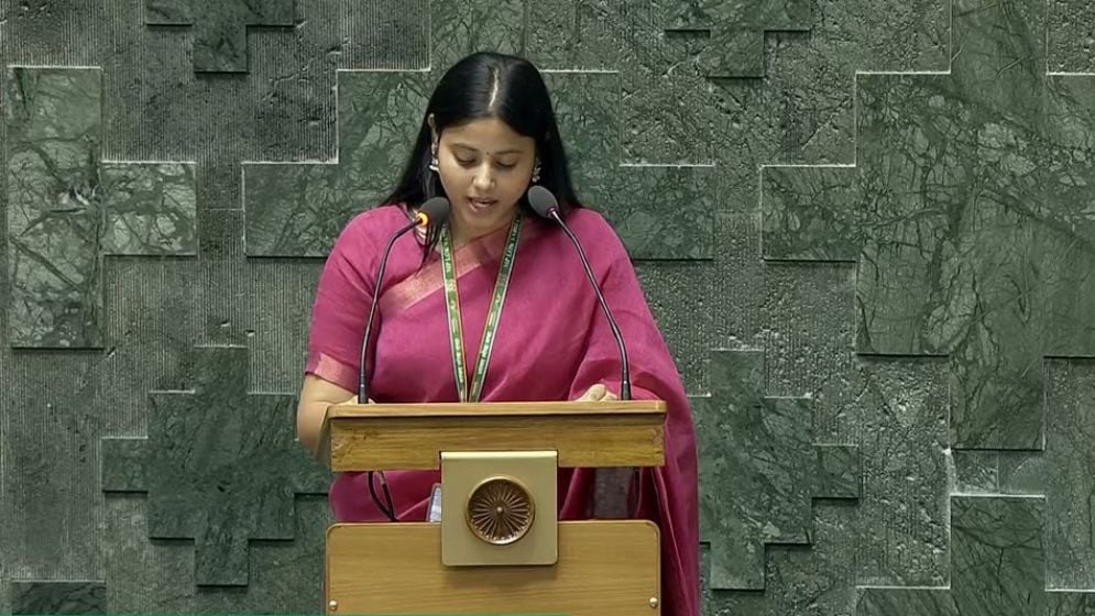 এমপির প্রেমে হাবুডুবু ক্রিকেটার, বিয়ের অপেক্ষা
