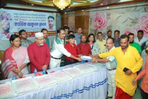 দশ বছর ধরে দুর্গোৎসবে সনাতন ধর্মাবলম্বীদের সহযোগিতা করছেন কাউন্সিলর প্রার্থী দিদার
