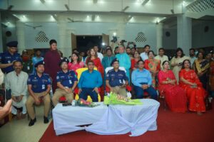 নারায়ণগঞ্জে পূজামণ্ডপ পরিদর্শনে ঢাকা বিভাগীয় কমিশনার