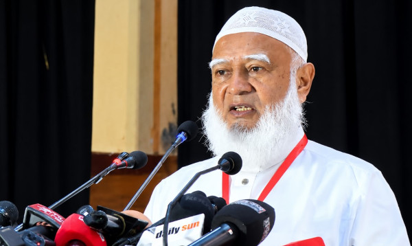 রাষ্ট্রের দায়িত্ব পালনে আলেম-ওলামাদের কাজ করার আহ্বান বিরোধী দলীয় নেতার