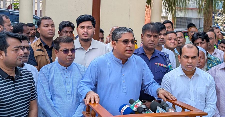 জামায়াত নিজেদের কর্মীদের ছাড়া একজন ফকিরকেও ভিক্ষা দেয় না: মীর শাহে আলম