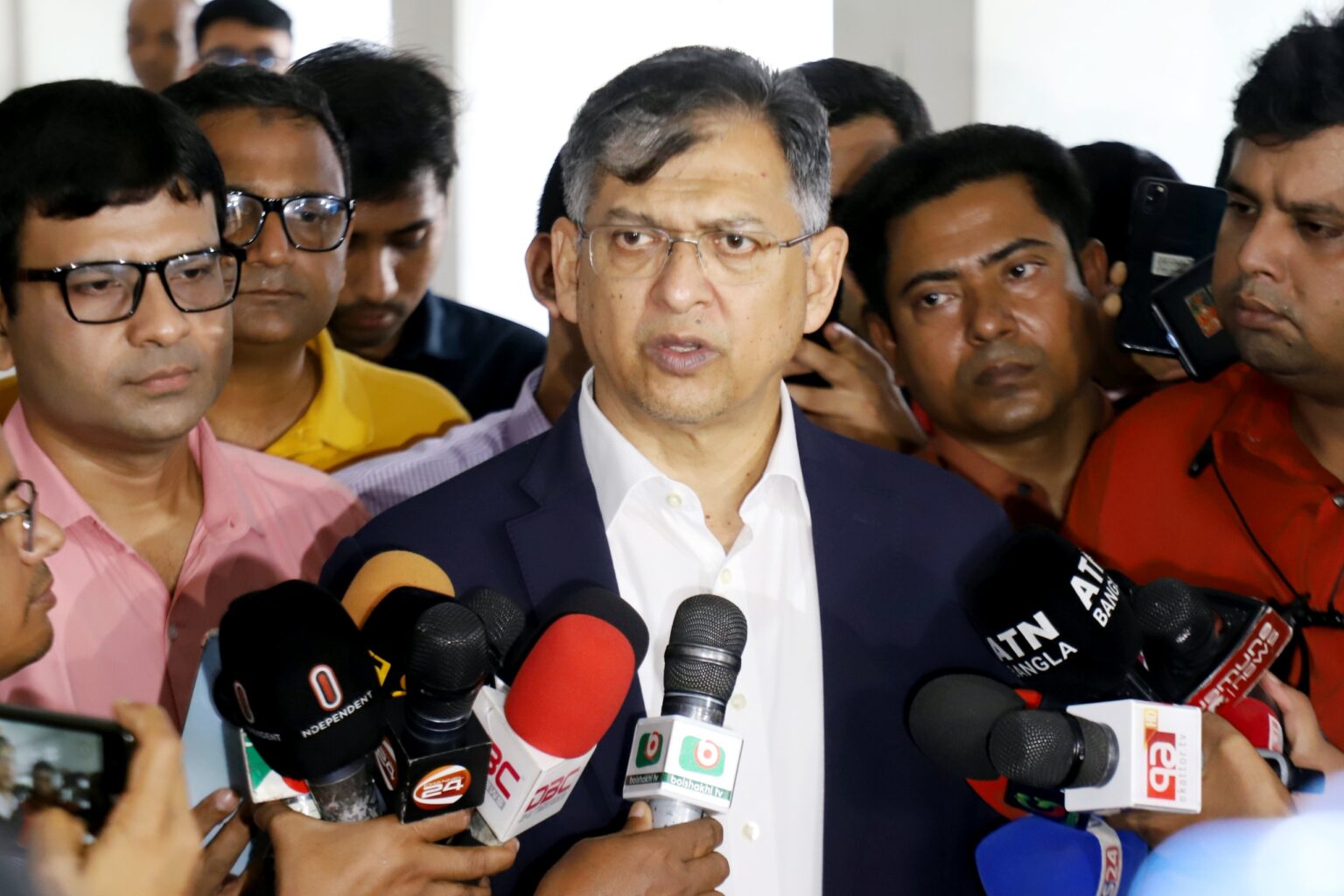 যুবদল নেতার ফেসবুক পোস্ট ‘ আমার মনে কষ্ট স্বরাষ্ট্রমন্ত্রীর পদত্যাগ চাই ‘
